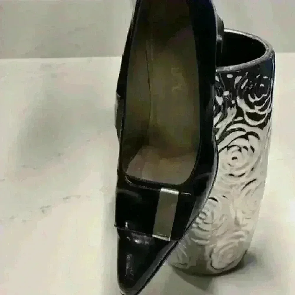 PRADA Black Leather Shoes with Point Toes and Chunky Heel - Picture 6 of 14